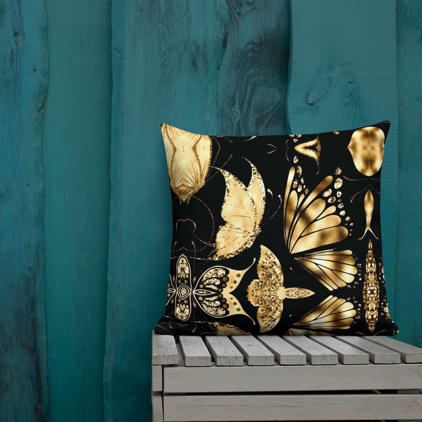 Queens Shine's Pillow 23