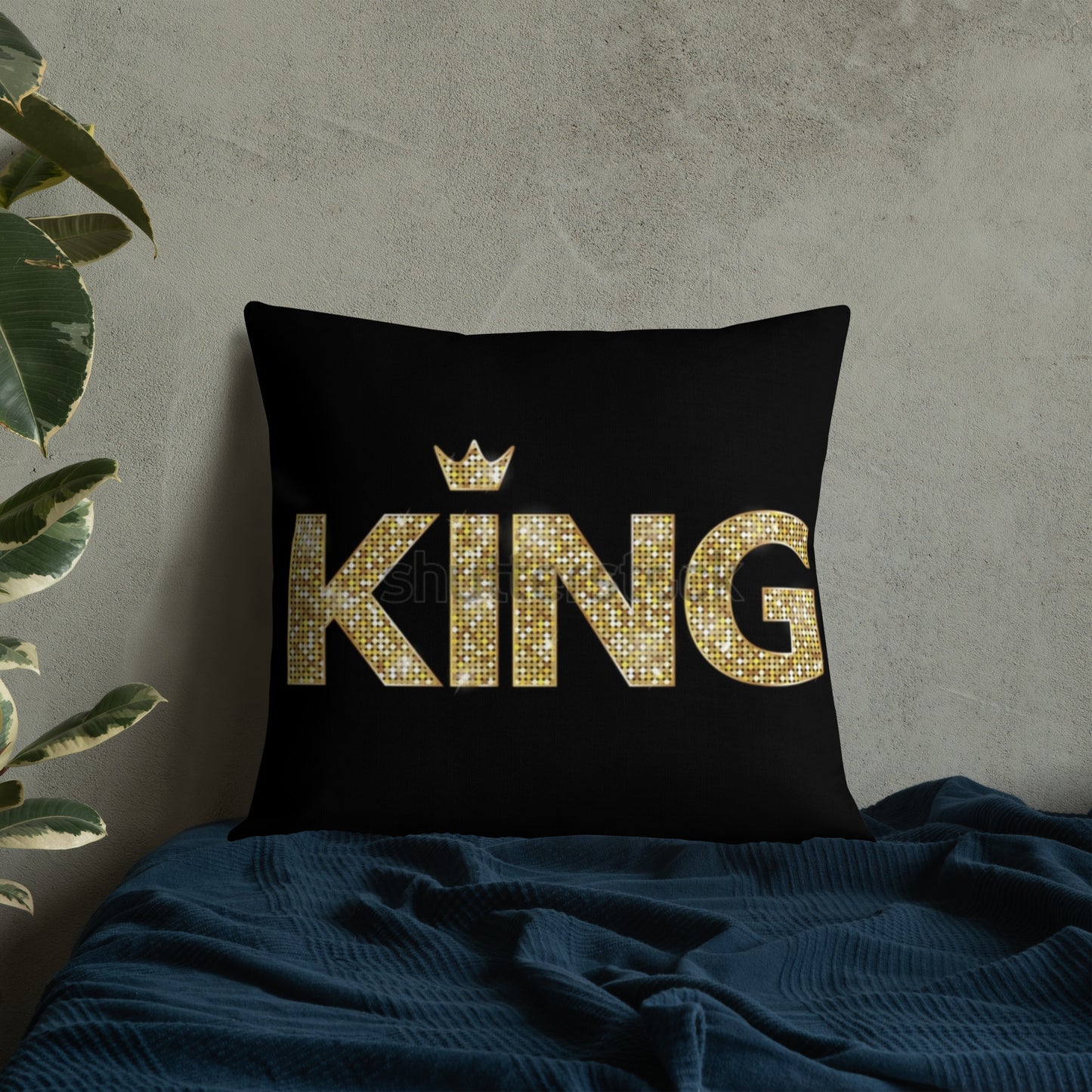 Queens Shine's Pillow 15