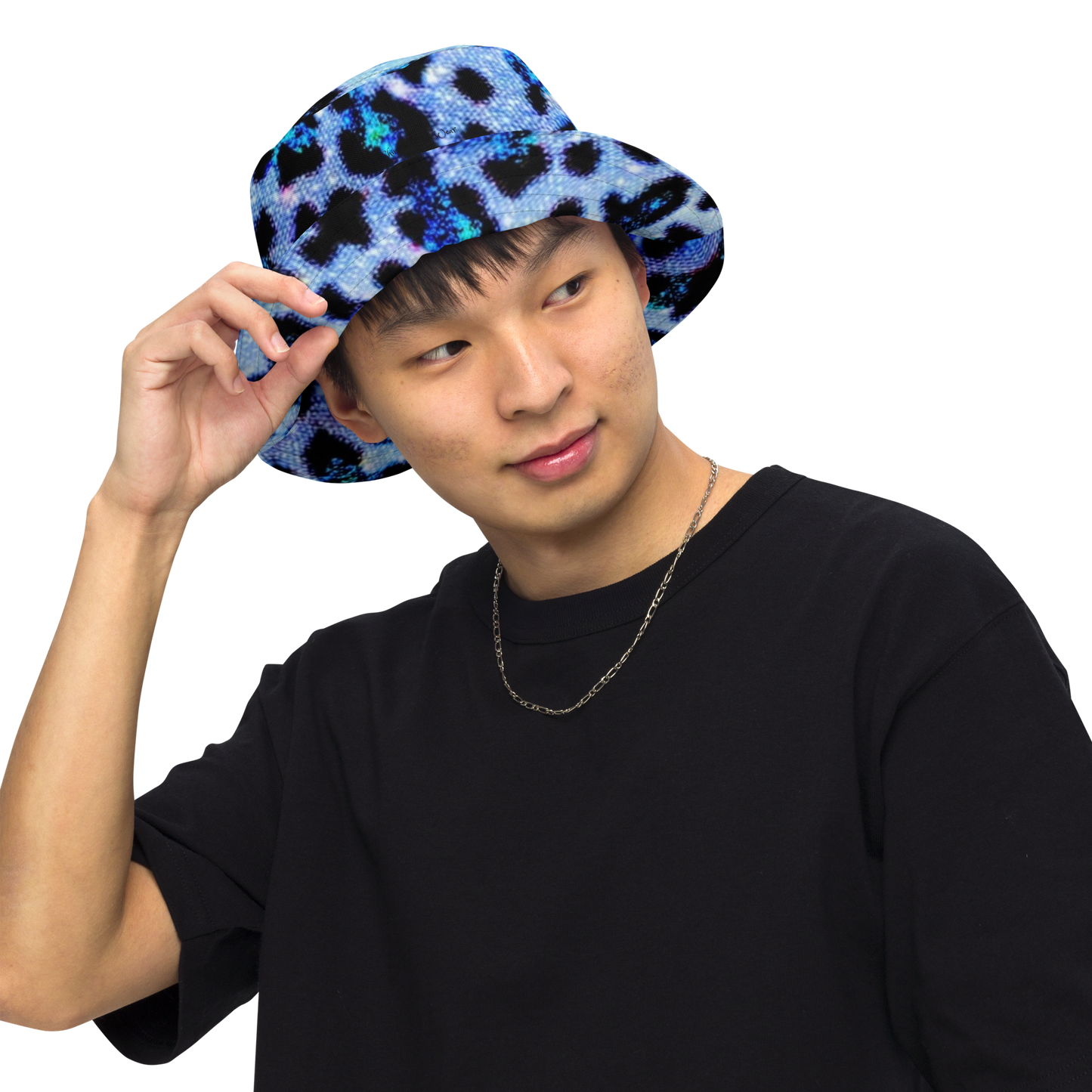 Reversible bucket hat