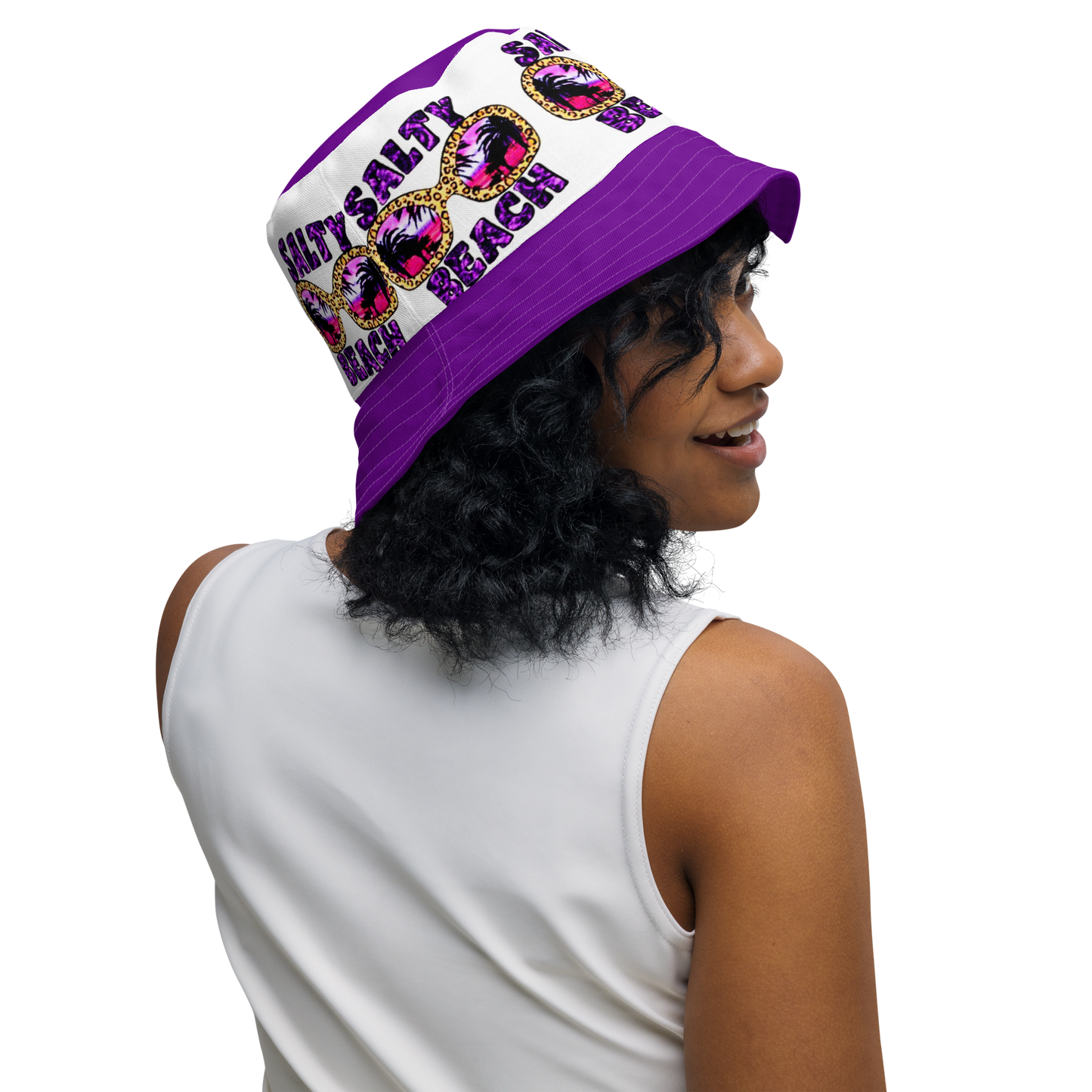 Reversible bucket hat