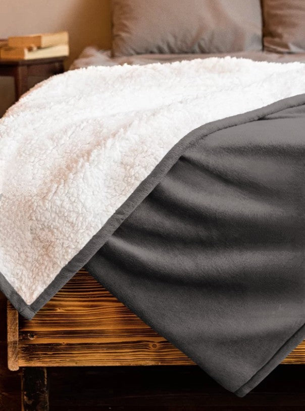 Queens Fashion Premium sherpa blanket