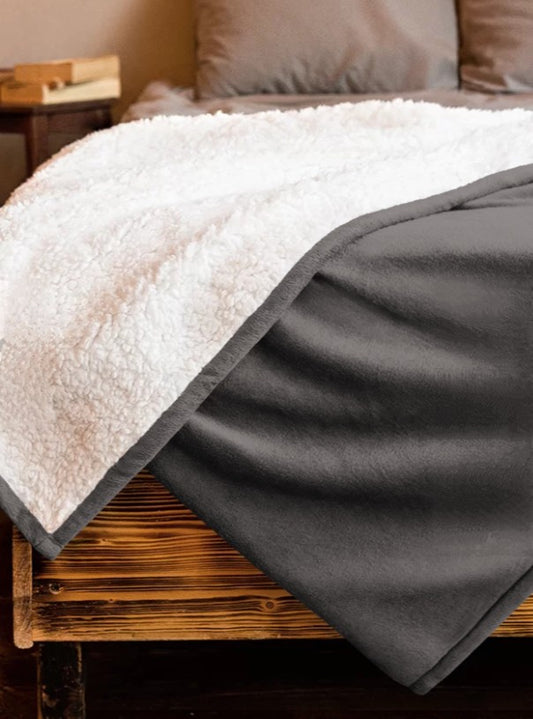 Queens Fashion Premium sherpa blanket