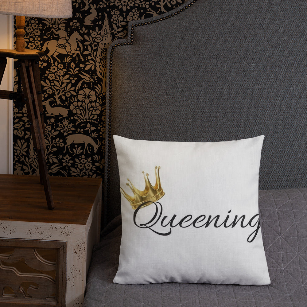 Queens Shine's pillow 2