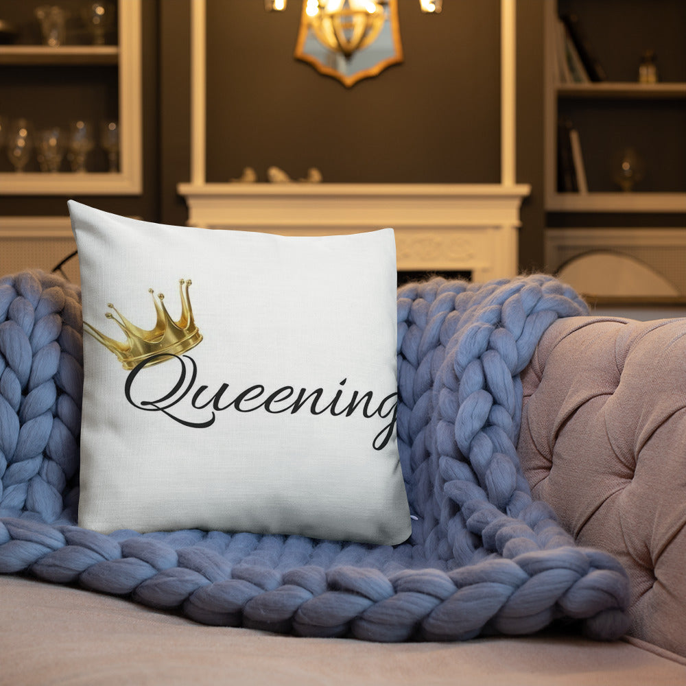 Queens Shine's pillow 2