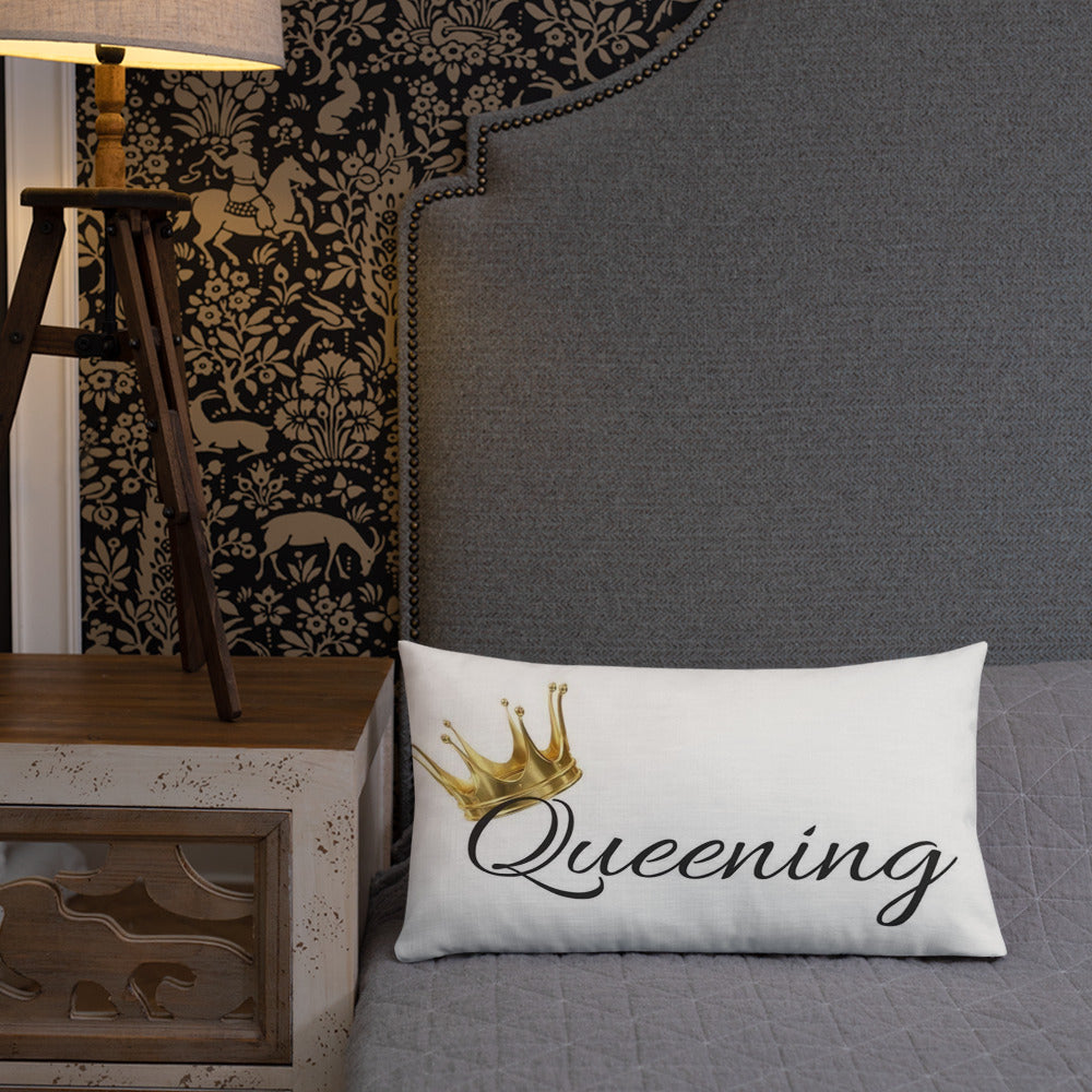 Queens Shine's pillow 2