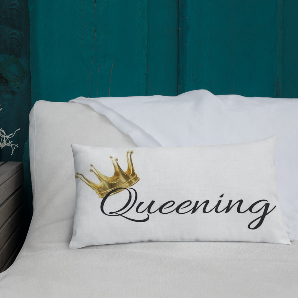 Queens Shine's pillow 2