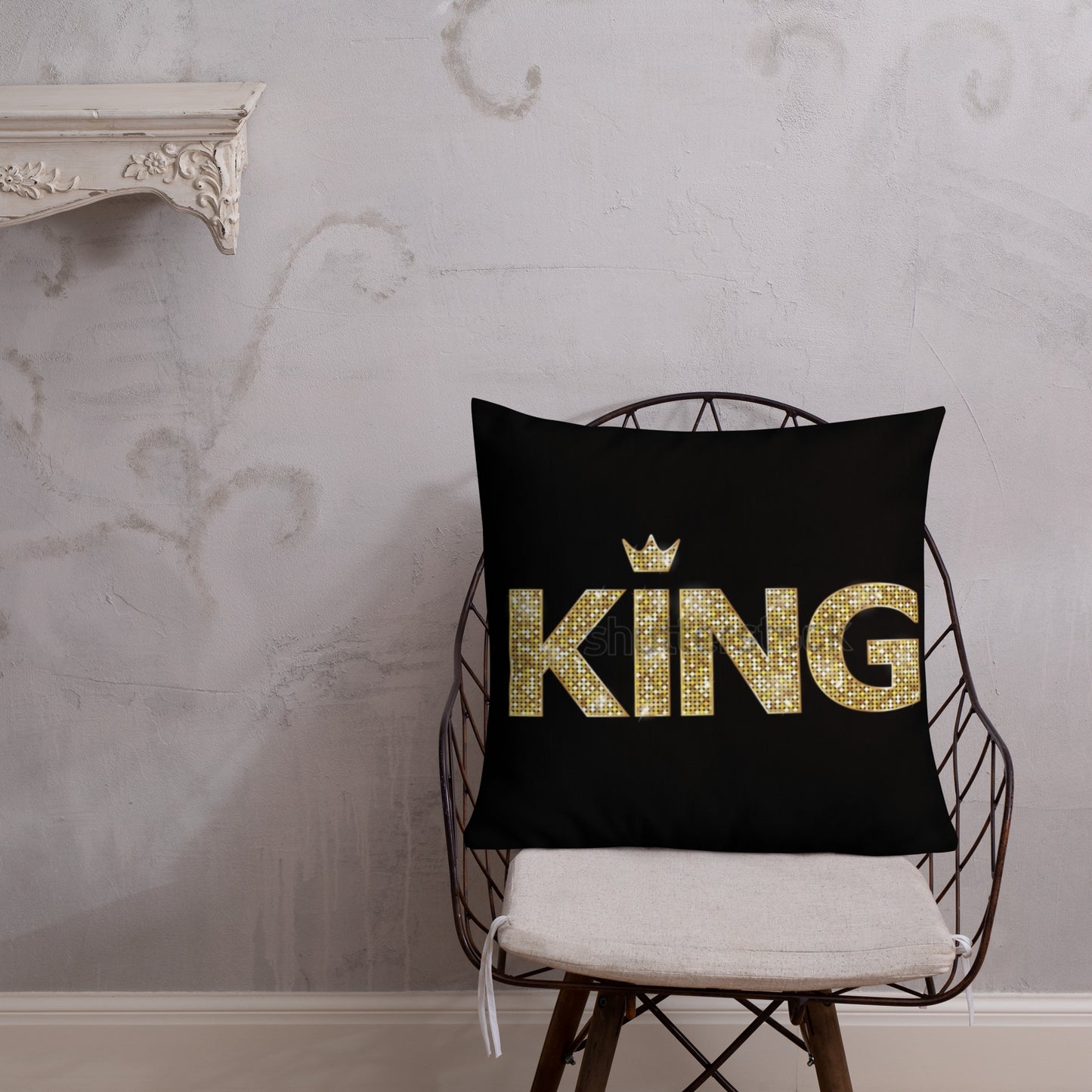 Queens Shine's Pillow 15