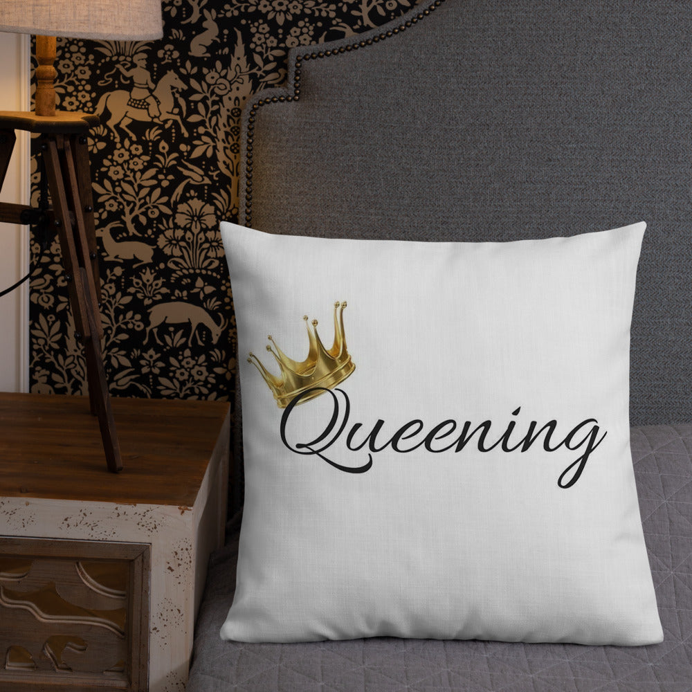 Queens Shine's pillow 2