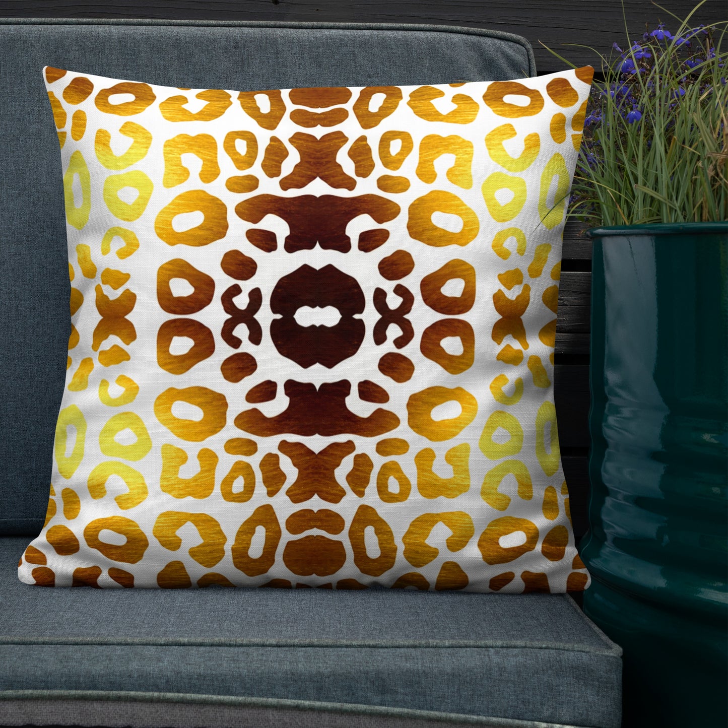 Queens Shine's Pillow 18