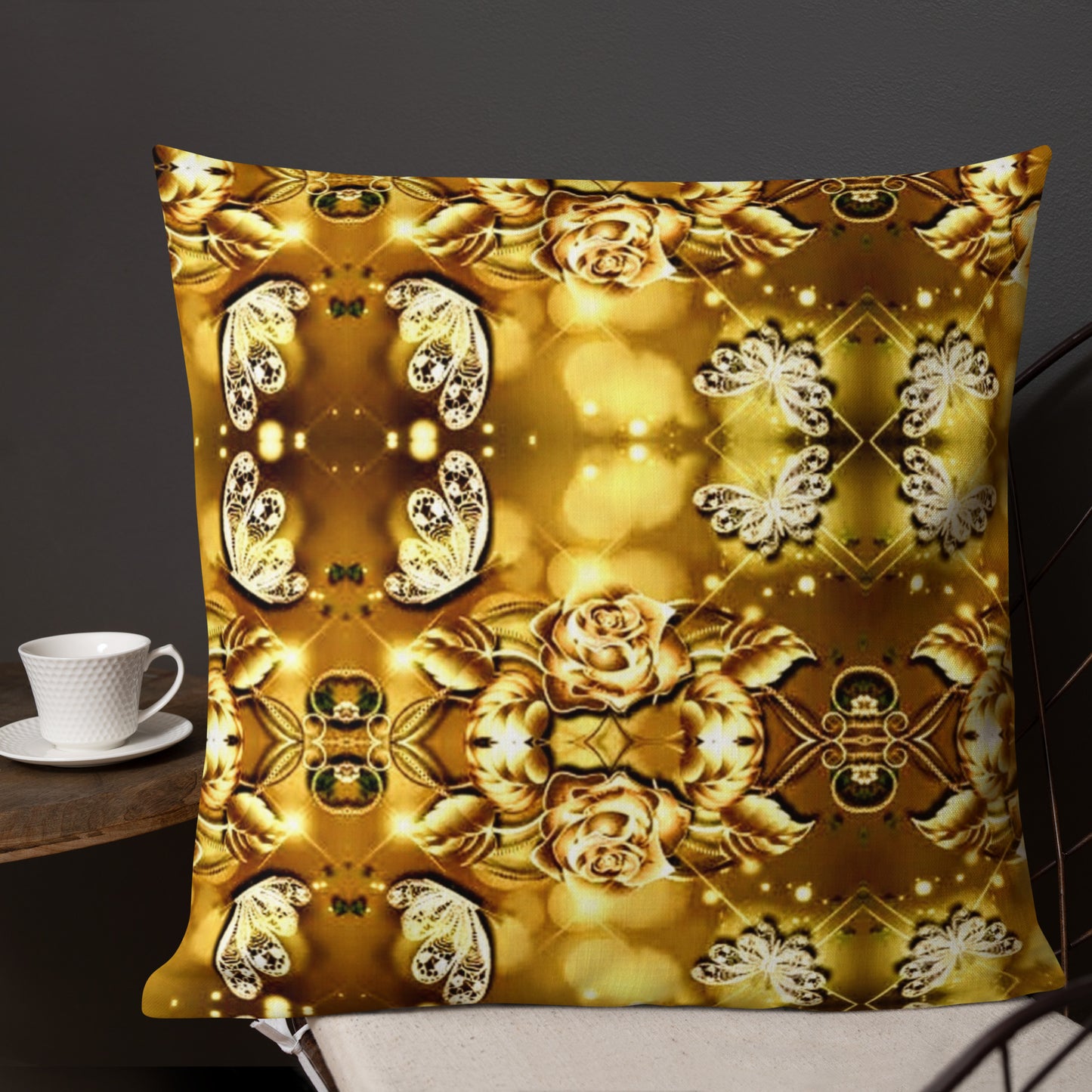 Queens Shine's Pillow 22