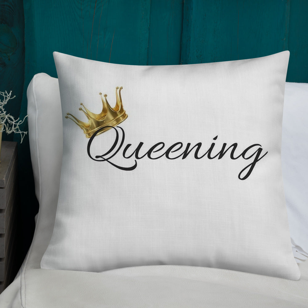 Queens Shine's pillow 2