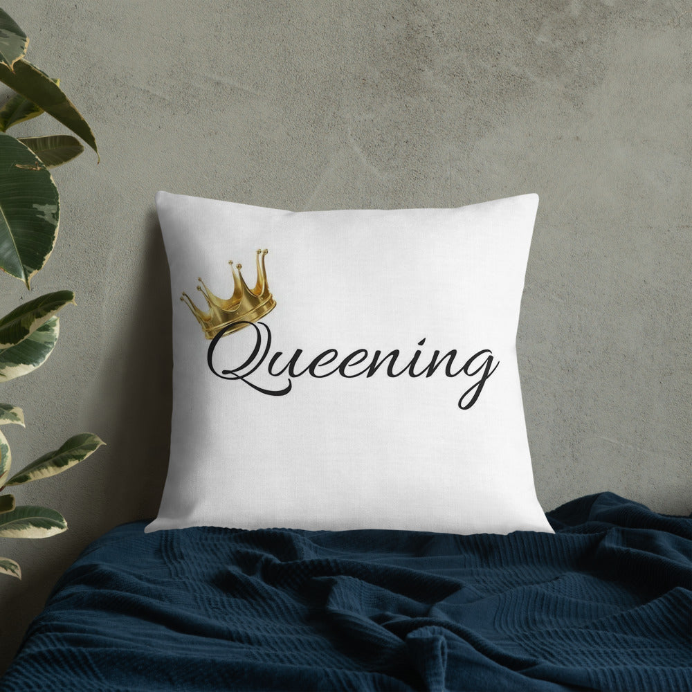Queens Shine's pillow 2