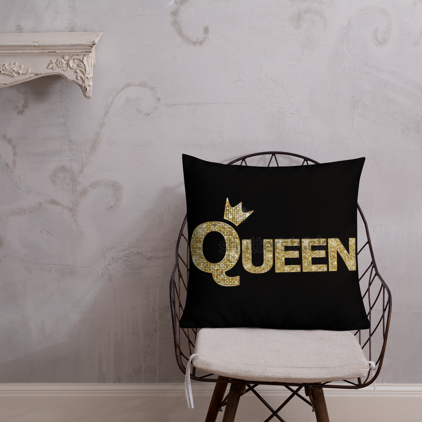 Queens Shine's Pillow 16