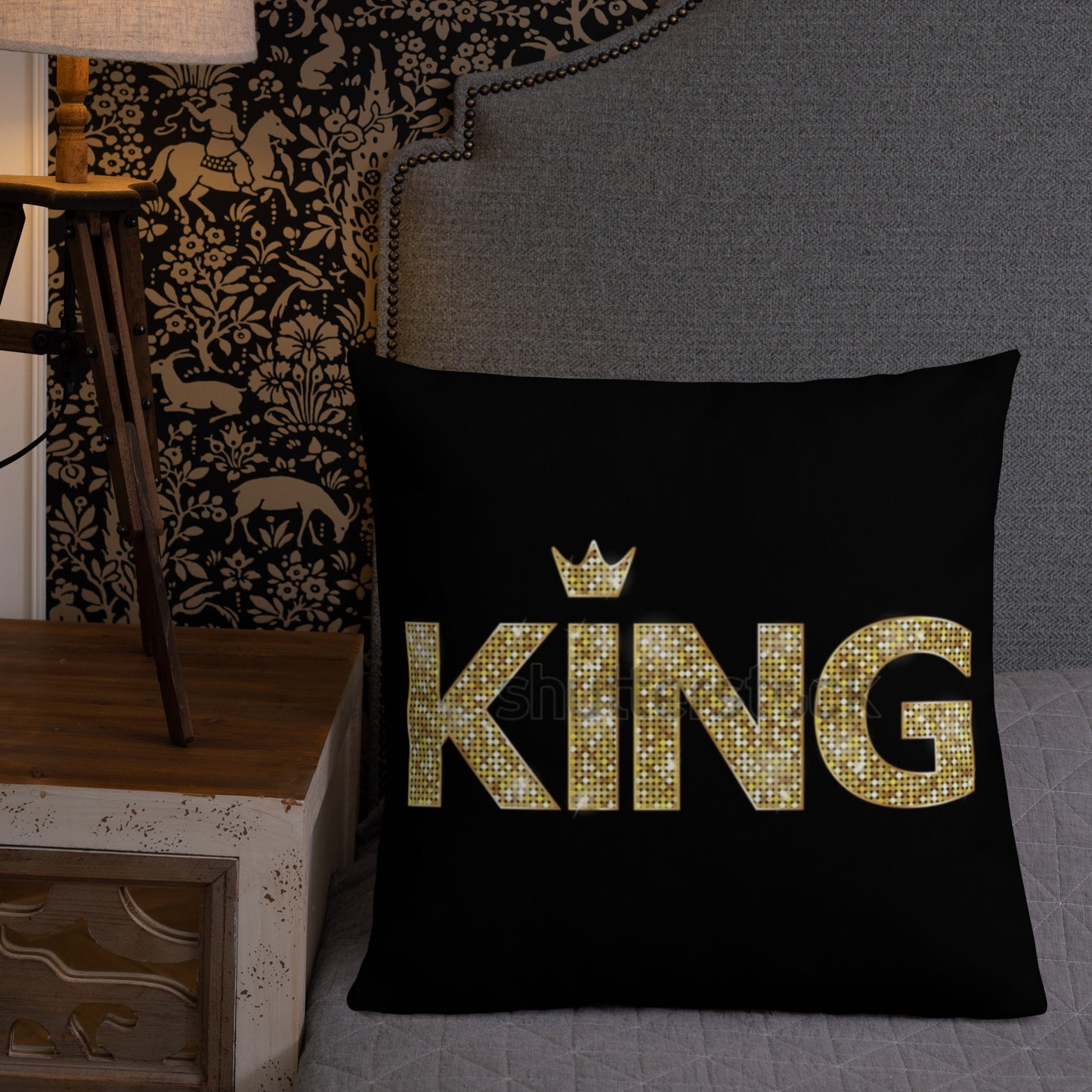 Queens Shine's Pillow 15