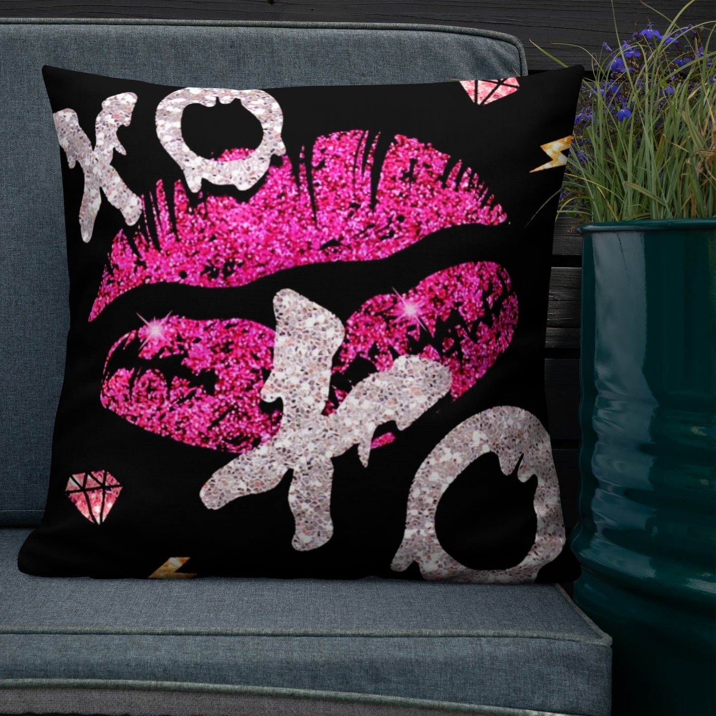 Queens Shine's Pillow 20