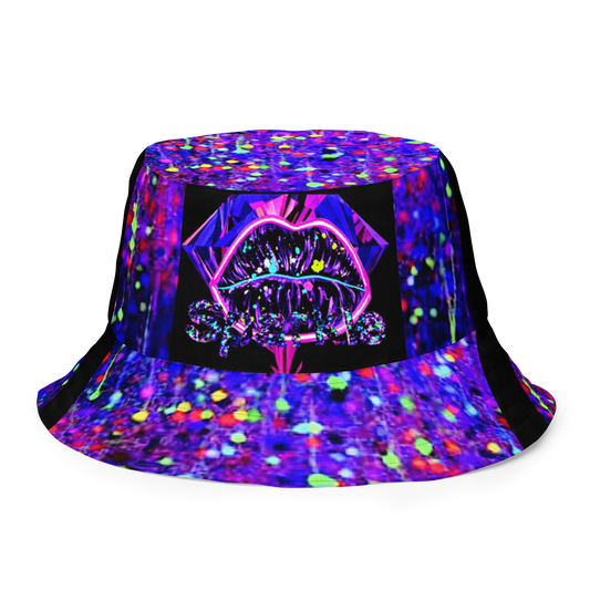 Reversible bucket hat