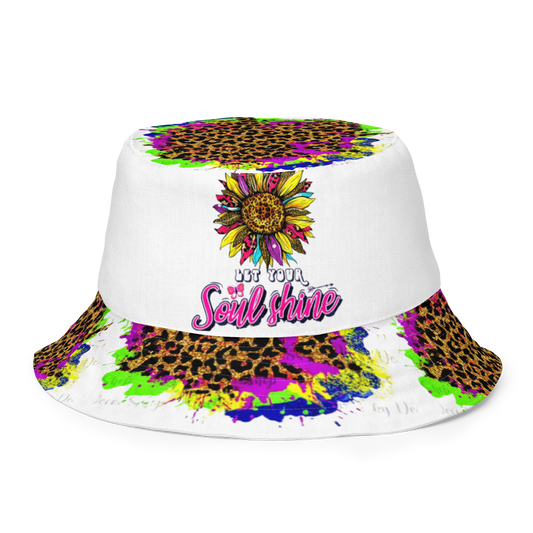 Reversible bucket hat
