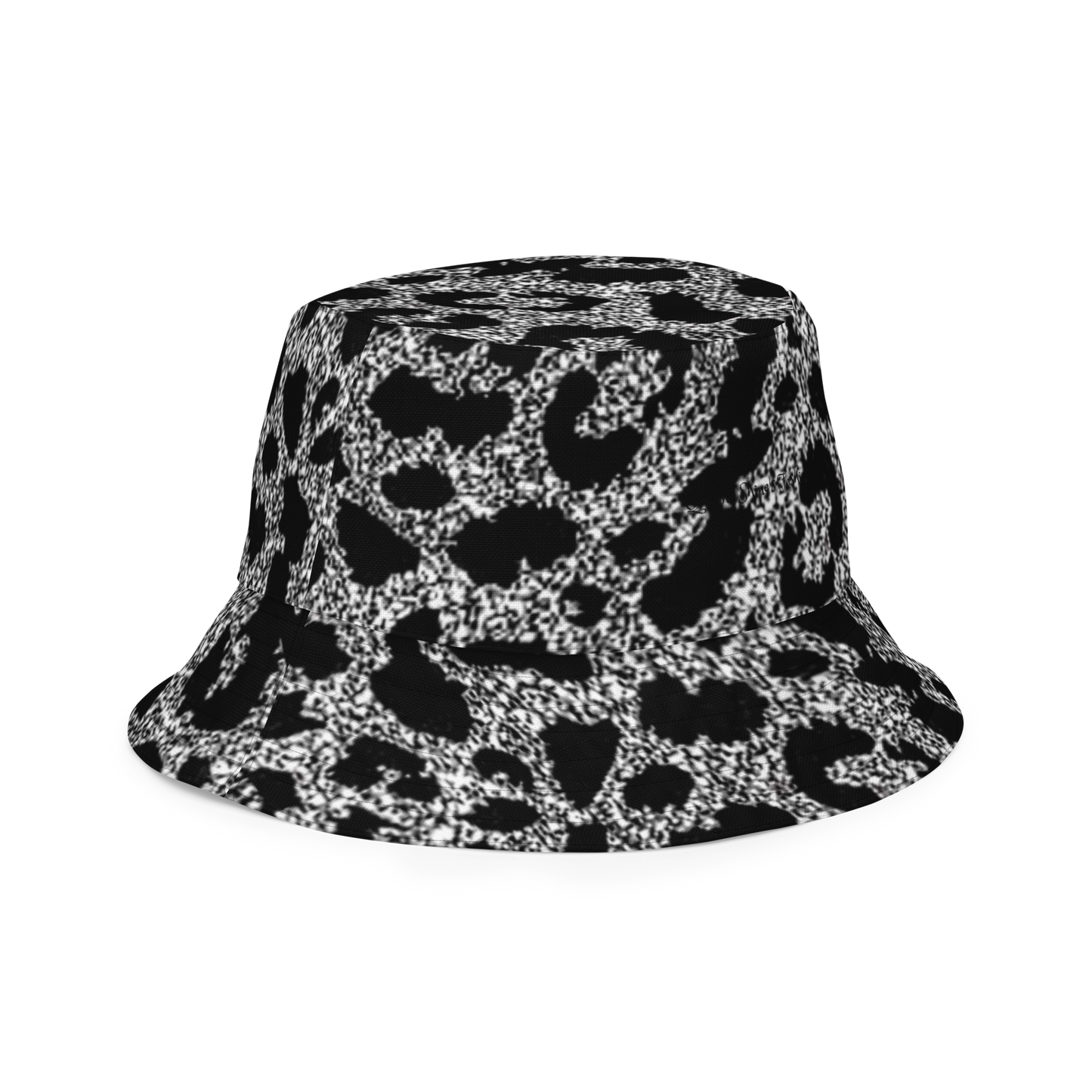 Reversible bucket hat