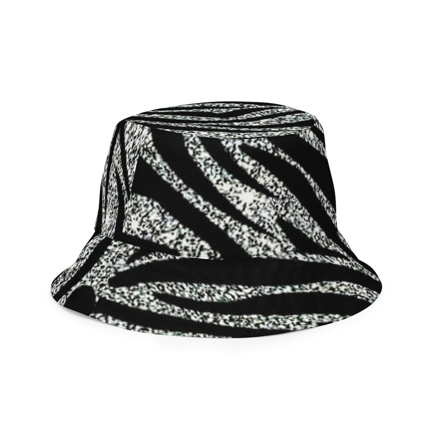 Reversible bucket hat